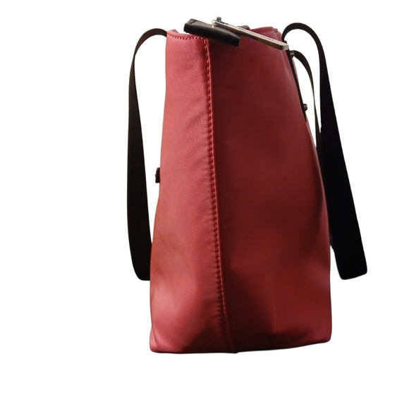 Michael Kors - NWT, Hot Pink Polly Bag, 2 Zippered Pockets, 1 Open Pocket, - Picture 3 of 15